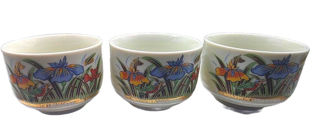 Vintage Kutani Japan Iris Bird Porcelain Yunomi Tea Cups Set of 3 Gold
