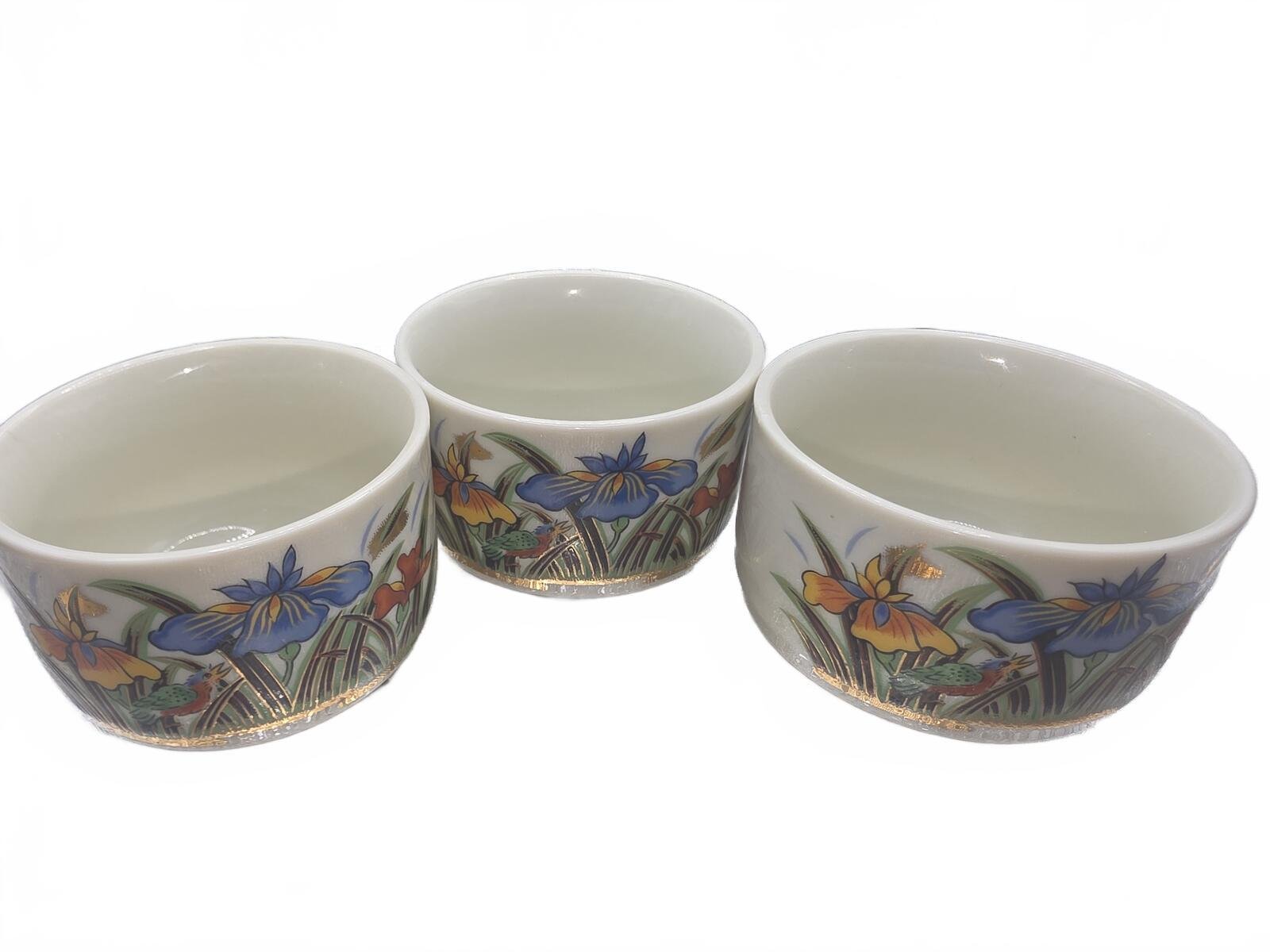 Vintage Kutani Japan Iris Bird Porcelain Yunomi Tea Cups Set of 3 Gold - Image 2