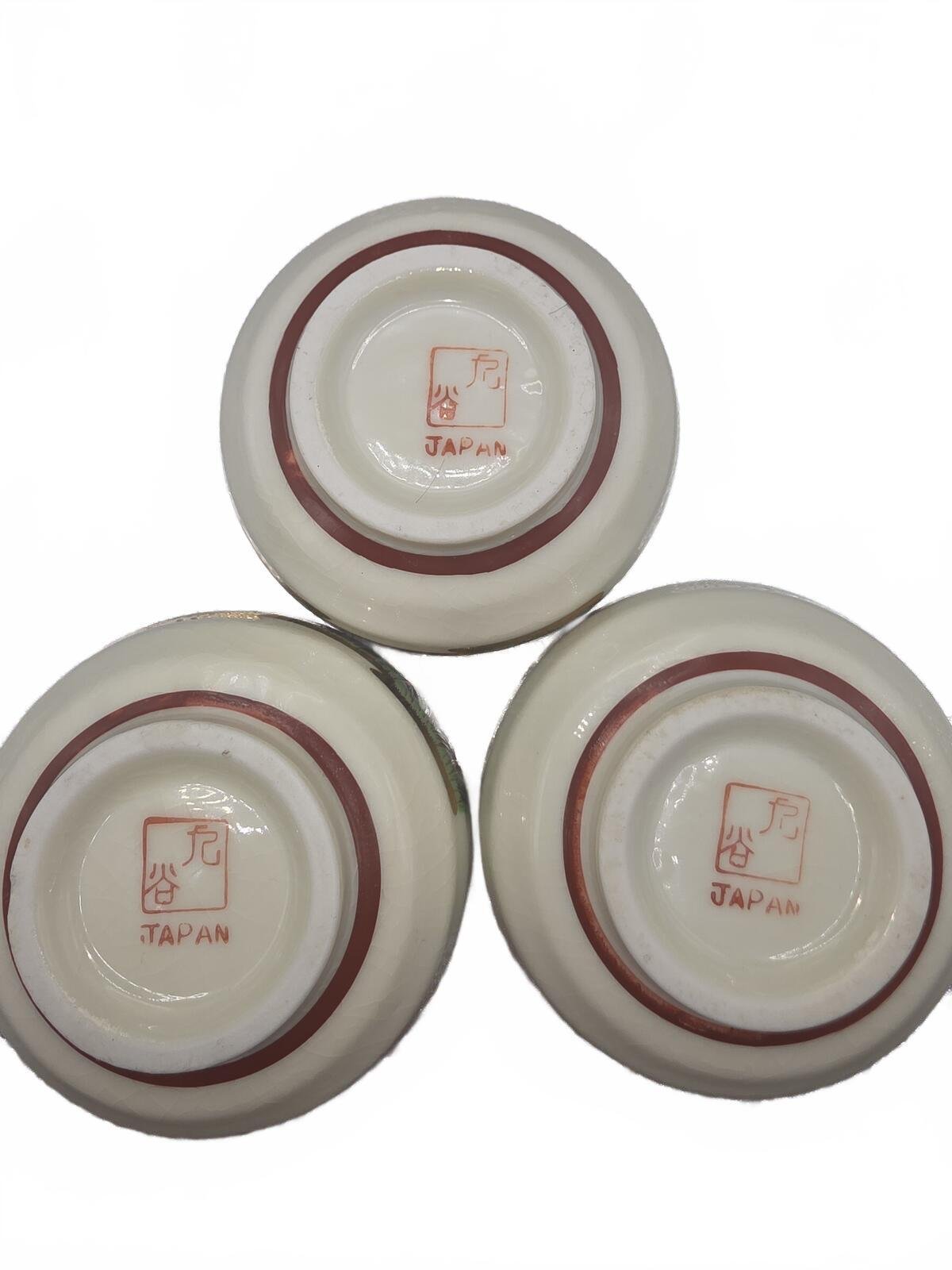 Vintage Kutani Japan Iris Bird Porcelain Yunomi Tea Cups Set of 3 Gold - Image 6