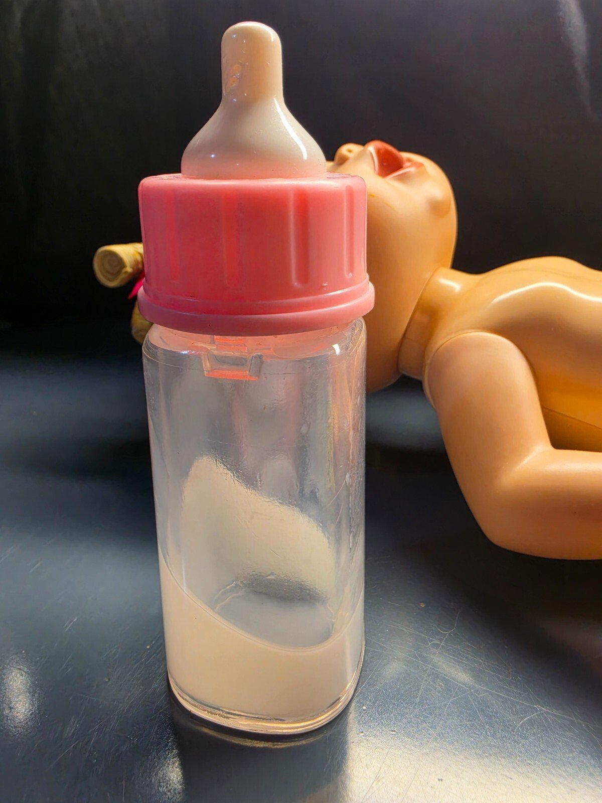 Hasbro Working Baby Alive Baby All Gone Talking Doll With Banana Spoon Bottle - Image 7